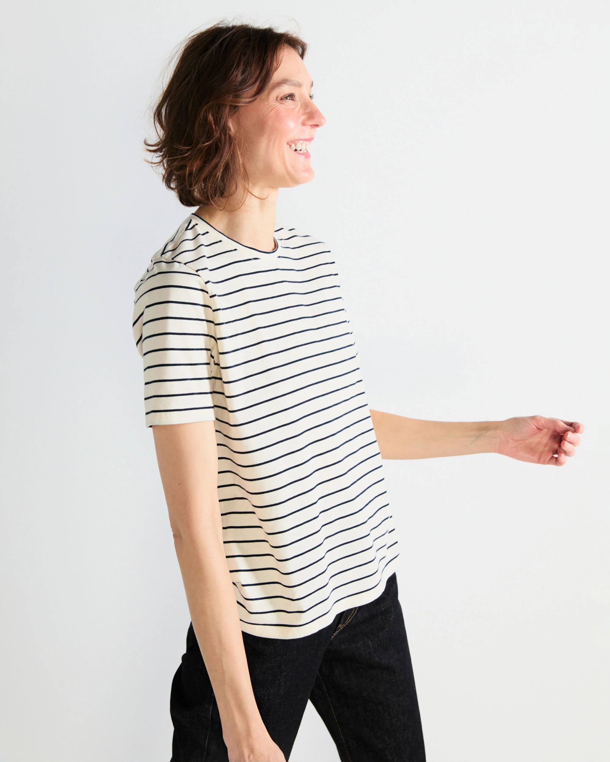 The Striped Modern - Cream/Navy Pinstripe - Image 4